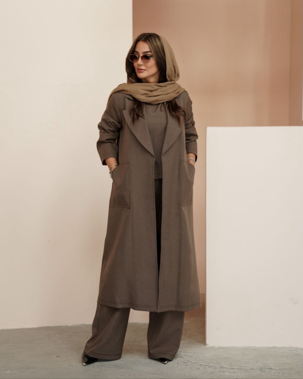 ست سه تیکه مانتو شلوار و تاپ / مدل پرنسس پارچه بزایاق/ مناسب ۳۸ تا ۴۸ کیفیت تضمینی