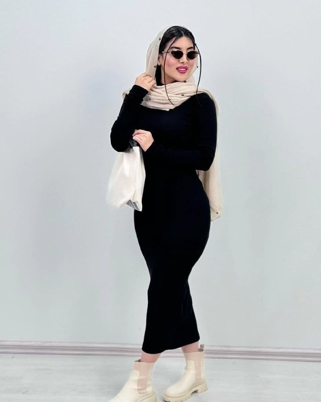 زیر مانتویی ماکسی یقه اسکی / پارچه فانریپ کش/ فری ۳۶تا ۴۶
